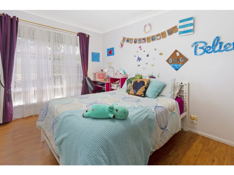 232 Mildura Drive, Helensvale QLD 4212