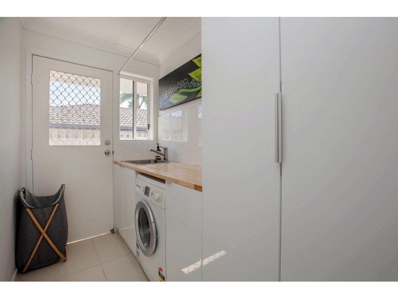 307 Central Street, Arundel QLD 4214