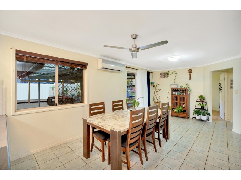 28 Pinevale Drive, Oxenford QLD 4210