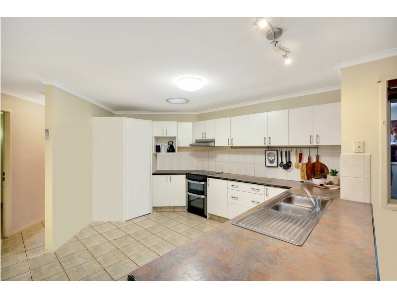 28 Pinevale Drive, Oxenford QLD 4210