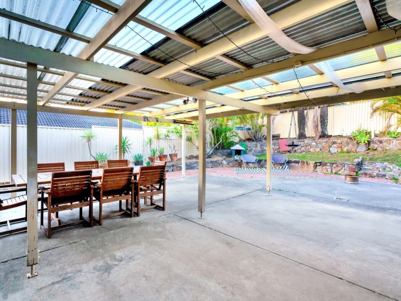 28 Pinevale Drive, Oxenford QLD 4210