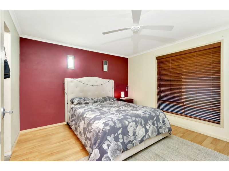 28 Pinevale Drive, Oxenford QLD 4210