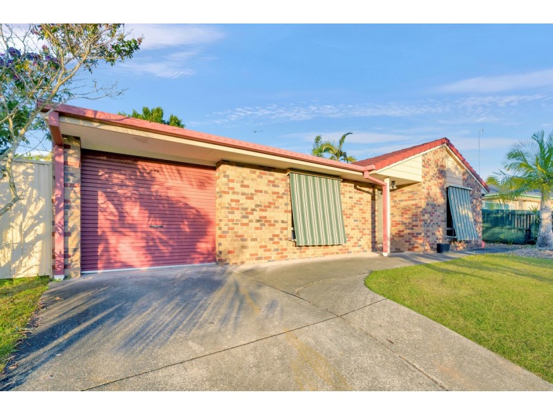 28 Pinevale Drive, Oxenford QLD 4210