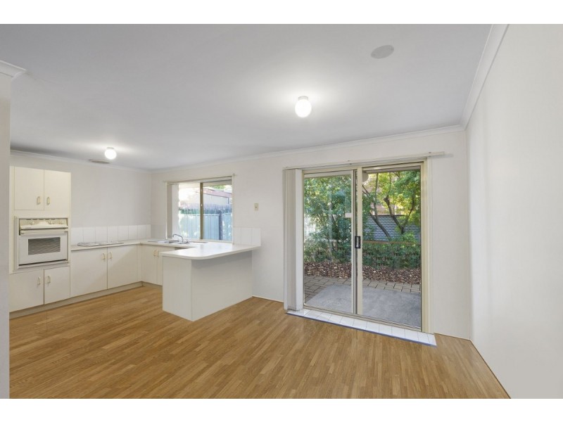 1/6 Academy Street, Oxenford QLD 4210