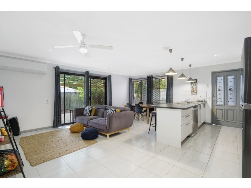 1/8 Columbia Court, Oxenford QLD 4210