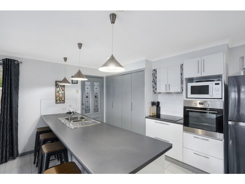 1/8 Columbia Court, Oxenford QLD 4210