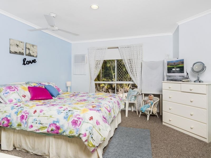 29 Cootharaba Drive, Helensvale QLD 4212