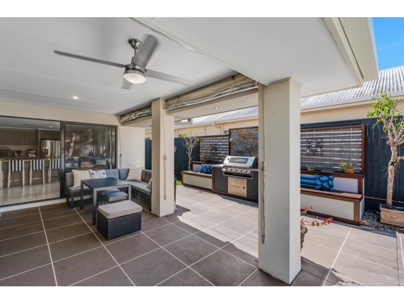 3 Ausmaid Lane, Coomera Waters QLD 4209