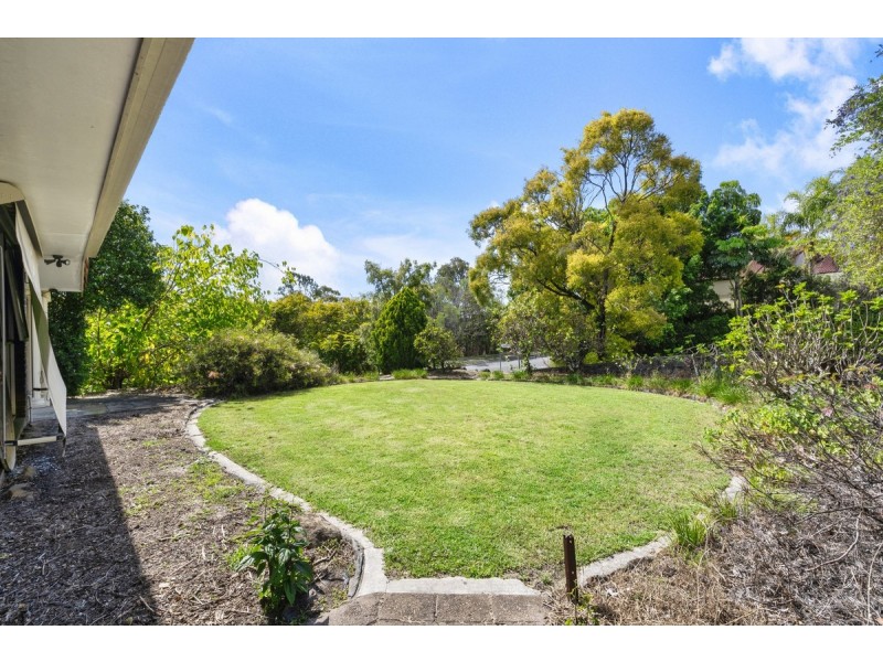 1 Dubbo Court, Helensvale QLD 4212