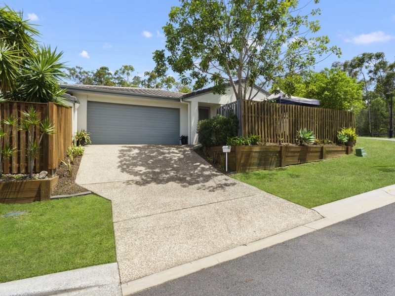 1/1 Jardine Street, Pacific Pines QLD 4211