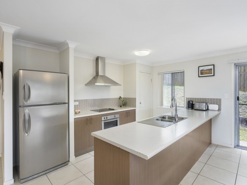 1/1 Jardine Street, Pacific Pines QLD 4211