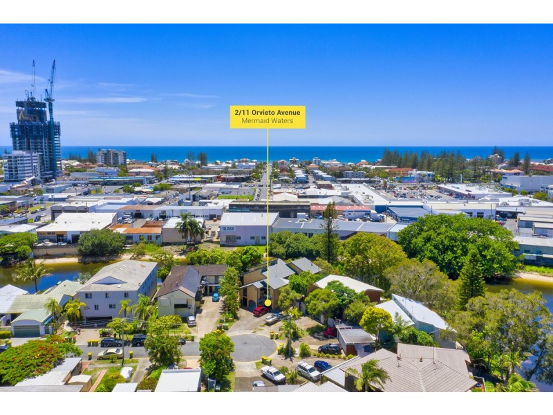 2/11 Orvieto Avenue, Mermaid Waters QLD 4218
