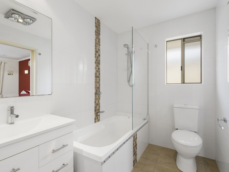 141 Discovery Drive, Helensvale QLD 4212