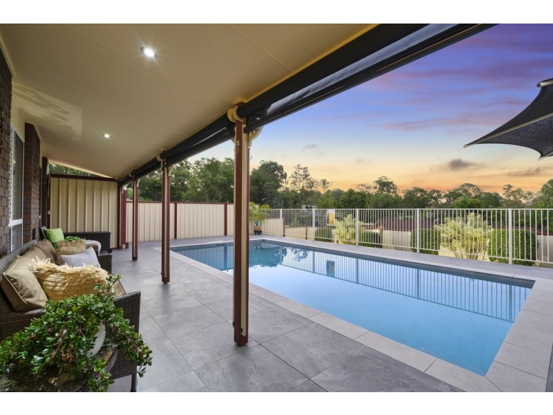 8 Arizona Street, Oxenford QLD 4210