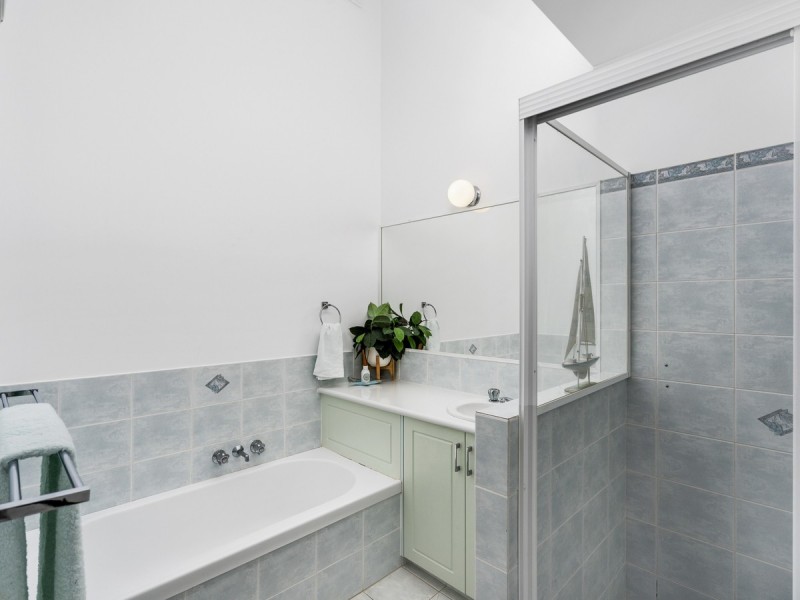 147 Universal Street, Oxenford QLD 4210