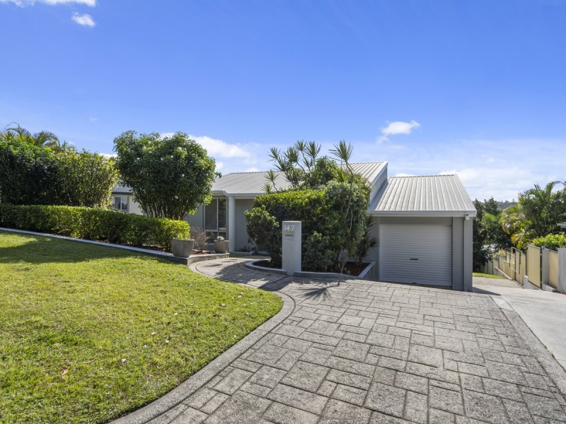 147 Universal Street, Oxenford QLD 4210