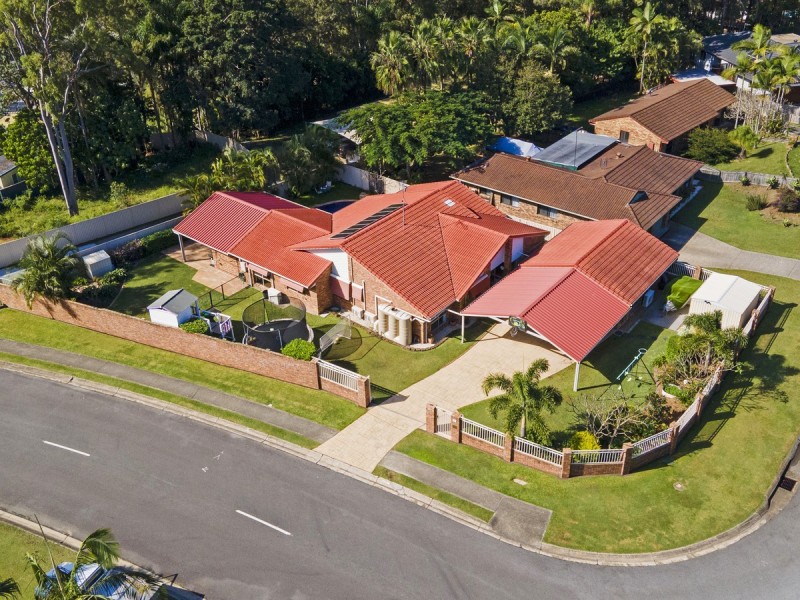 40 Latrobe Avenue, Helensvale QLD 4212