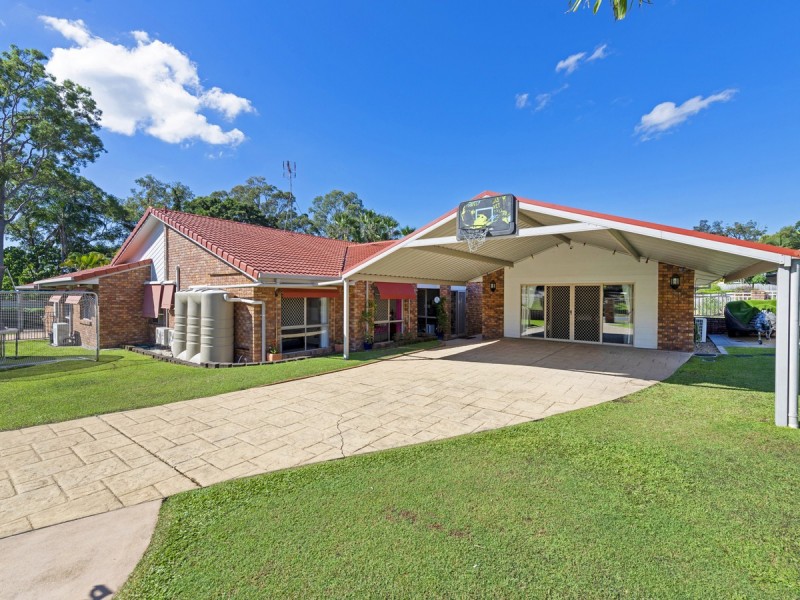 40 Latrobe Avenue, Helensvale QLD 4212