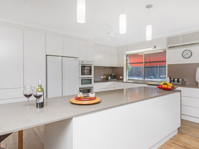 40 Latrobe Avenue, Helensvale QLD 4212