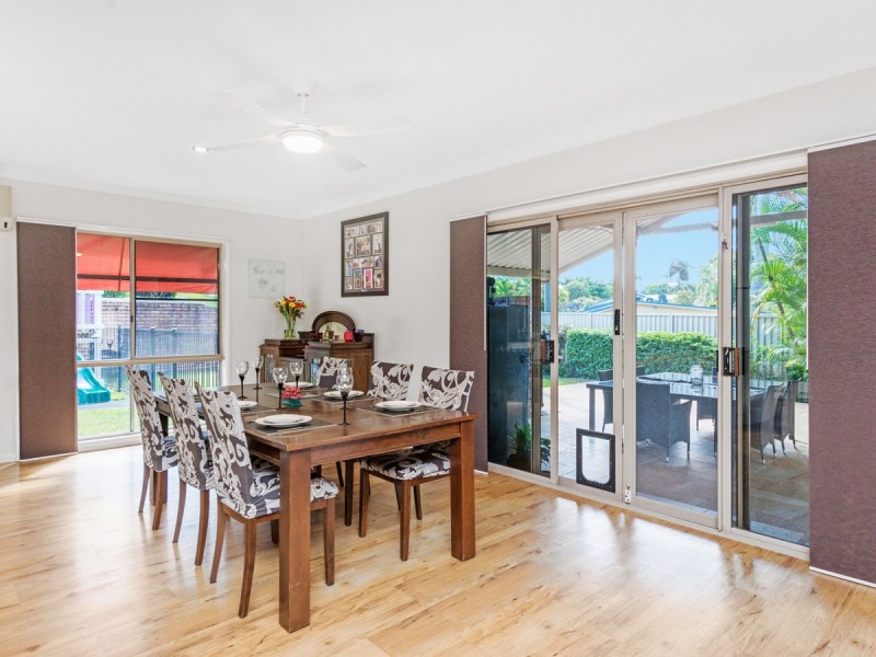 40 Latrobe Avenue, Helensvale QLD 4212