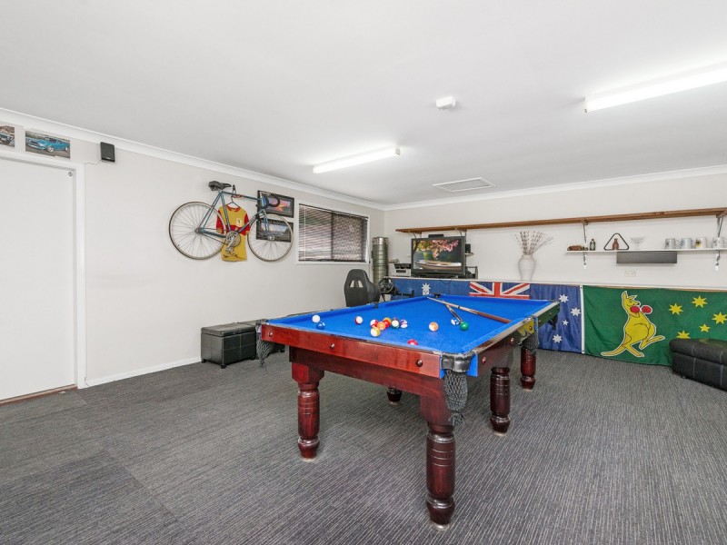 40 Latrobe Avenue, Helensvale QLD 4212