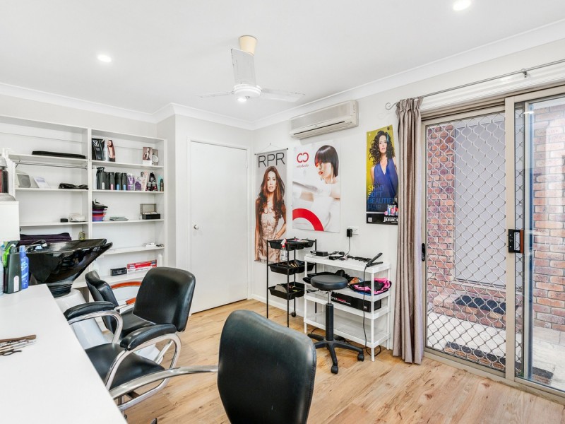 40 Latrobe Avenue, Helensvale QLD 4212