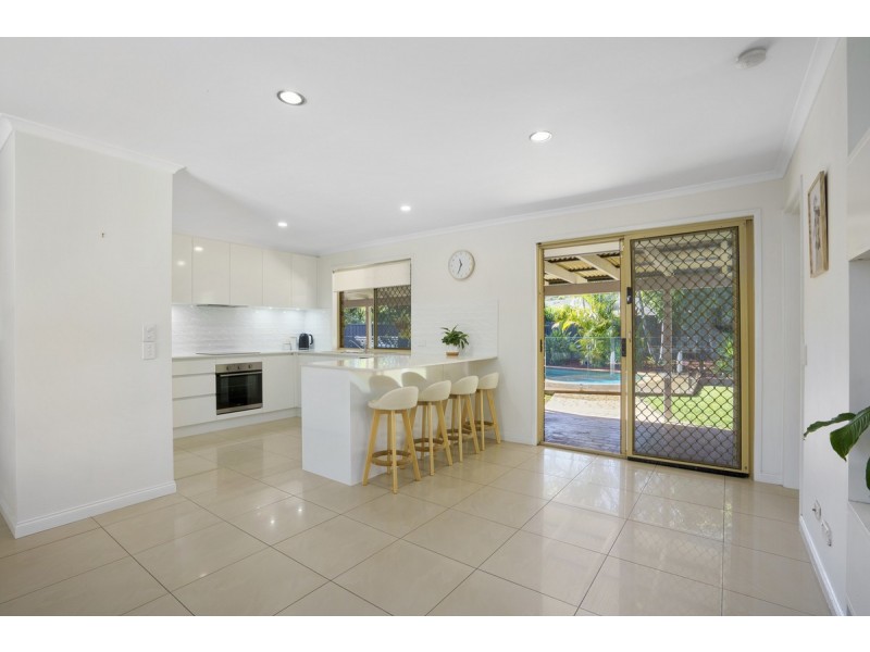 15 Studio Drive, Oxenford QLD 4210