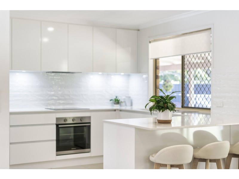 15 Studio Drive, Oxenford QLD 4210