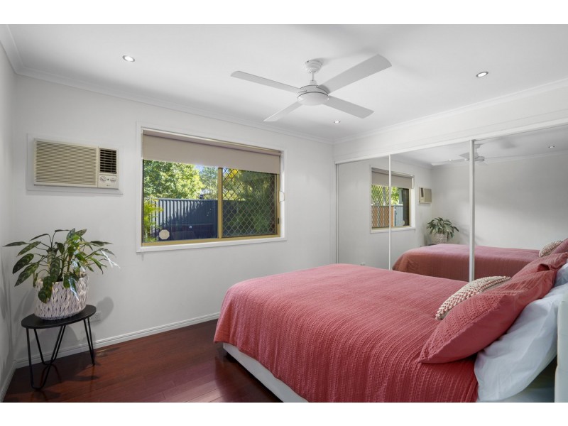 15 Studio Drive, Oxenford QLD 4210