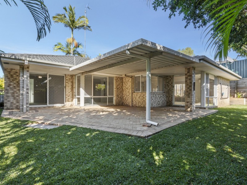 1 Dalby Court, Helensvale QLD 4212