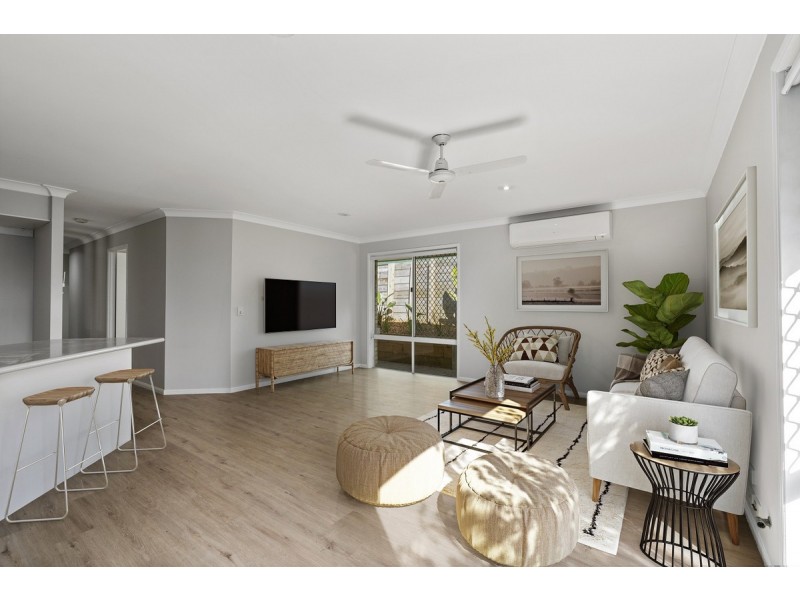 1 Dalby Court, Helensvale QLD 4212