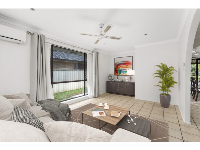 5 Midvale Place, Helensvale QLD 4212