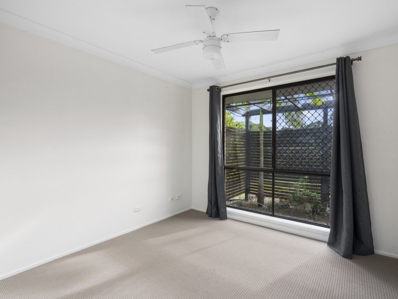 5 Midvale Place, Helensvale QLD 4212