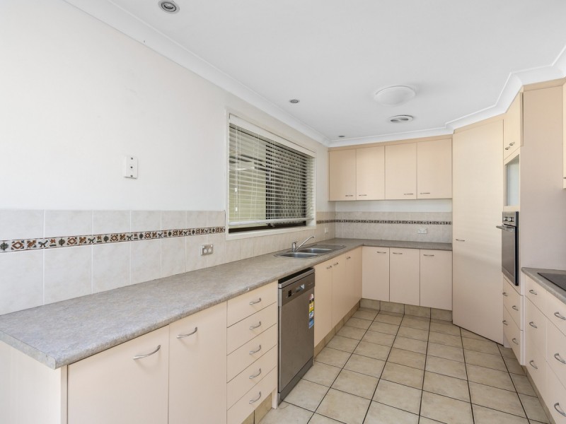 5 Midvale Place, Helensvale QLD 4212