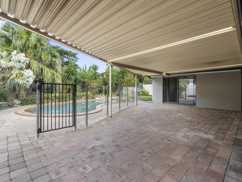 5 Midvale Place, Helensvale QLD 4212