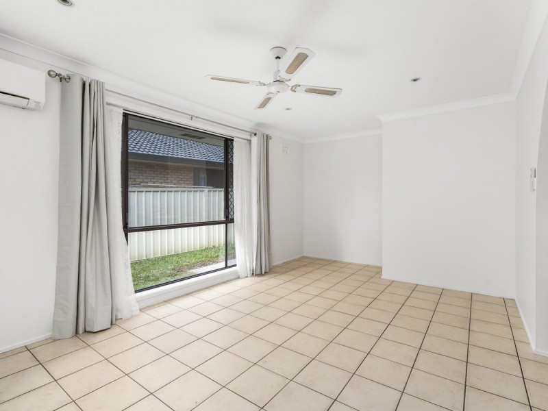 5 Midvale Place, Helensvale QLD 4212