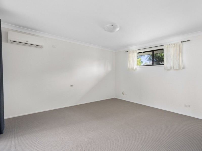 5 Midvale Place, Helensvale QLD 4212