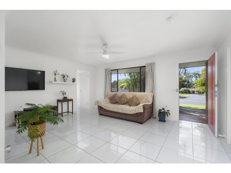8 Gatton Court, Helensvale QLD 4212