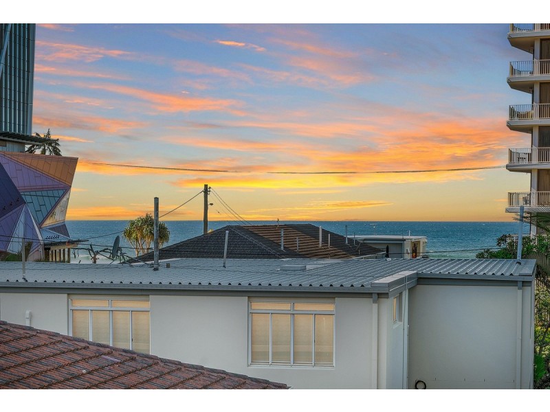 7/219 Surf Parade, Surfers Paradise QLD 4217