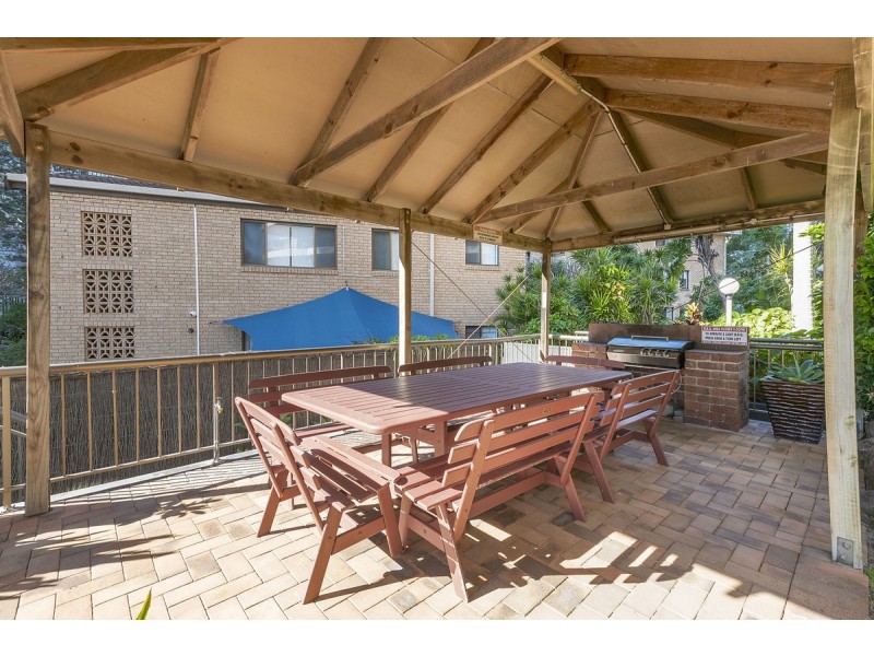 7/219 Surf Parade, Surfers Paradise QLD 4217