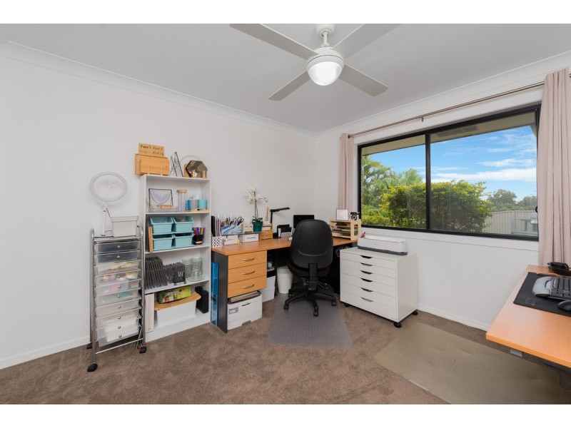 68 Parkes Drive, Helensvale QLD 4212