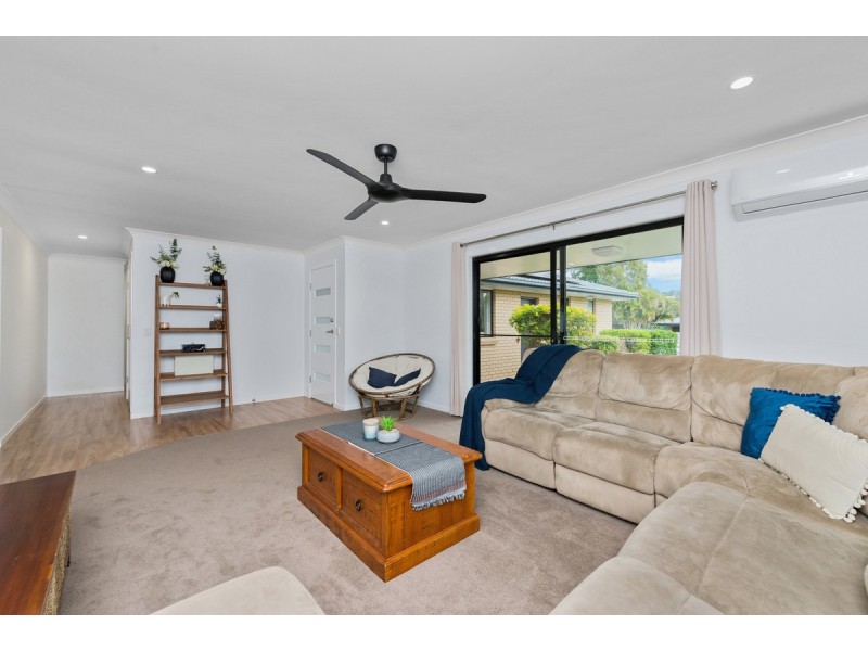 68 Parkes Drive, Helensvale QLD 4212