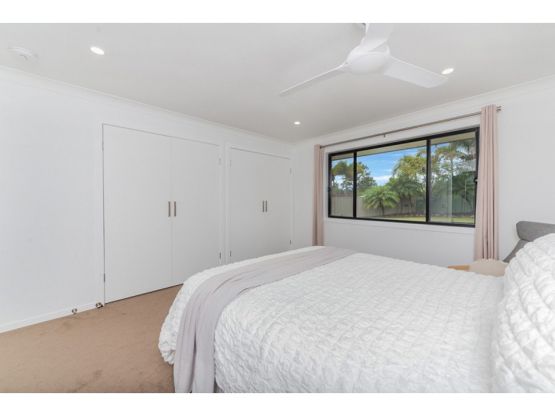 68 Parkes Drive, Helensvale QLD 4212