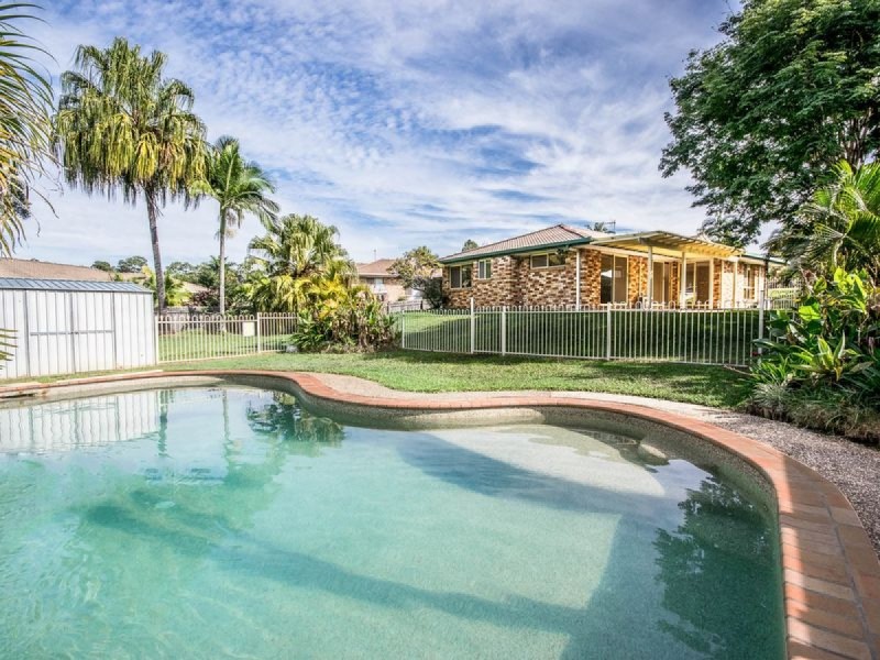 252 Mildura Drive, Helensvale QLD 4212