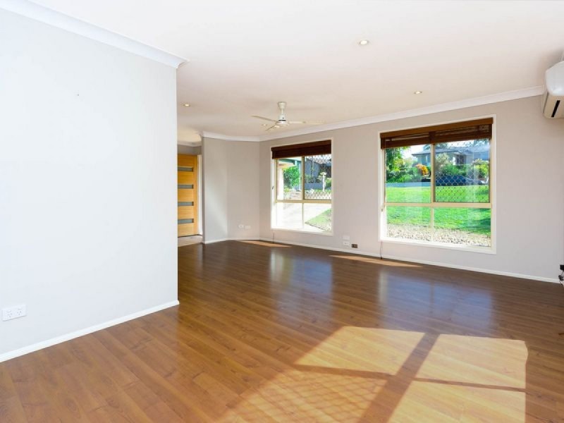 252 Mildura Drive, Helensvale QLD 4212