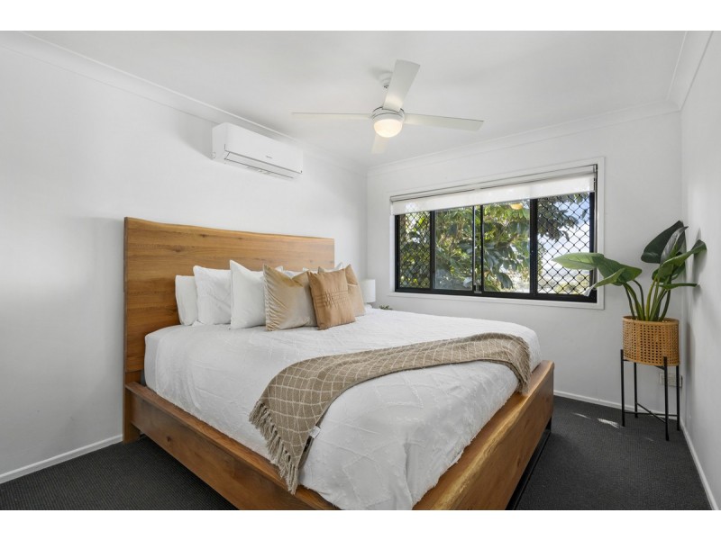 1/1A Mcleod Street, Highland Park QLD 4211