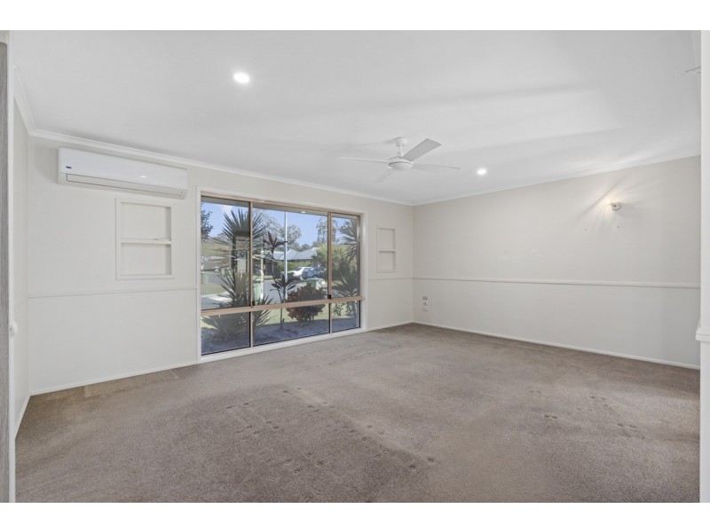 24 Bexley Place, Helensvale QLD 4212