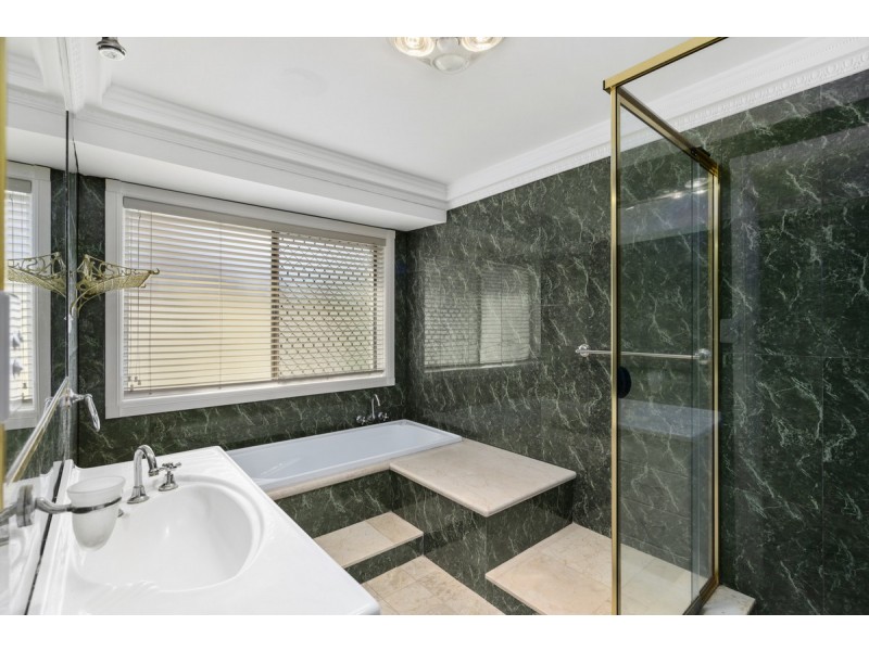 14 Ivy Street, Carrara QLD 4211