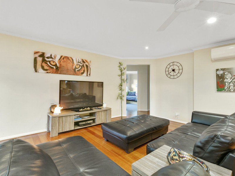 32 Santa Isobel Boulevard, Pacific Pines QLD 4211