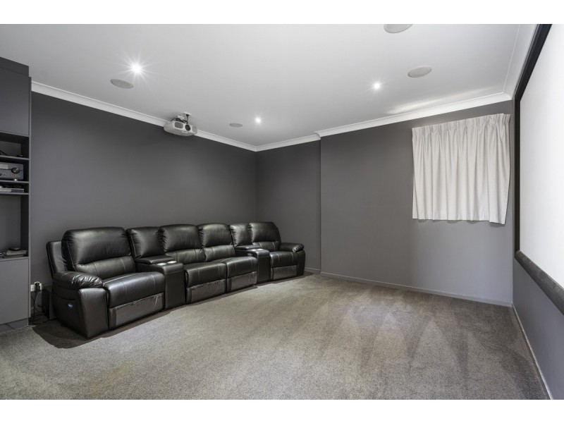 30 Yarrayne Valley Drive, Upper Coomera QLD 4209